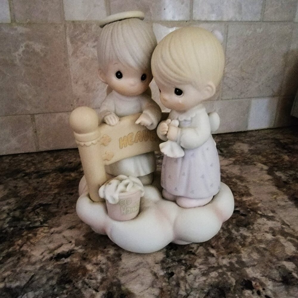 Vintage Precious Moments “No Tears Past the Gate” Figurine-1986